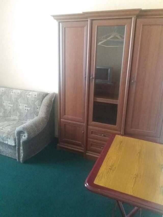 Апартаменты Уютная квартира Бердянск-13